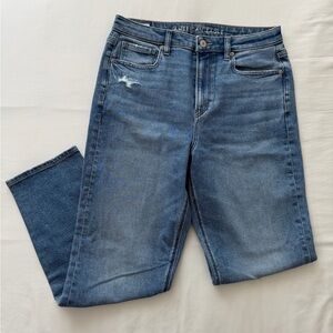 American Eagle Outfitters Women's Medium Wash Jeans - Stretch - Regular length